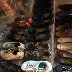 Women’s shoes of all sorts 8.5. Most like new.